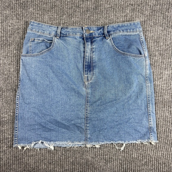 H&M Dresses & Skirts - H&M &Denim Skirt Women's 12 Blue Denim Mini Raw Hem Medium Wash